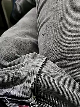 Snapshot of faaseel chatting on February 2025 12:47:02 PM faaseel online show from February 2025 12:47:02 PM