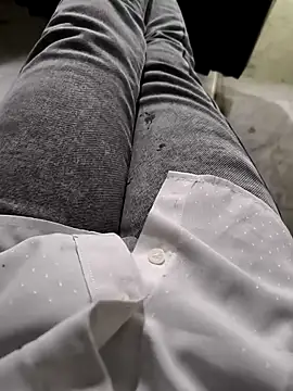 Snapshot of faaseel chatting on March 2025 07:03:01 AM faaseel online show from March 2025 07:03:01 AM