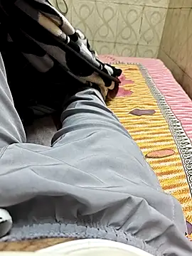 Snapshot of faaseel chatting on November 2025 06:02:01 PM faaseel online show from November 2025 06:02:01 PM