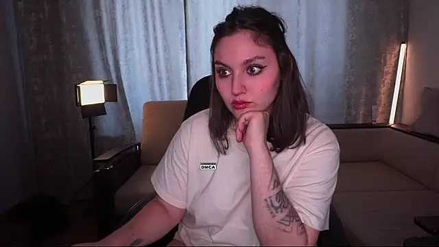 Snapshot of Hoot_owl_cb chatting on May 2026 05:14:01 AM Hoot owl cb online show from May 2026 05:14:01 AM