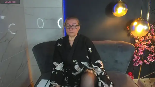 AlexandraKind online show from January 2025 01:53:02 PM