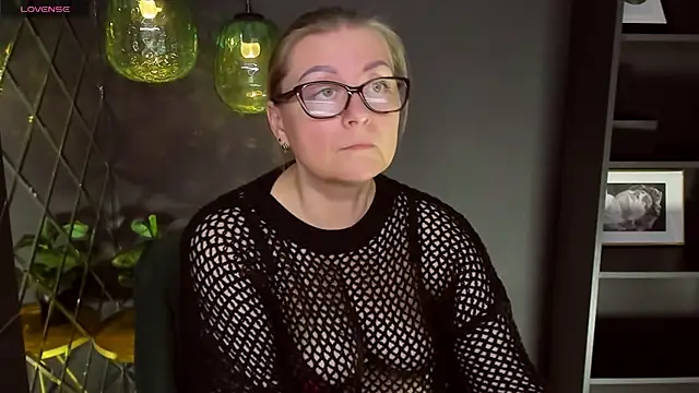 AlexandraKind online show from March 2025 11:49:02 PM