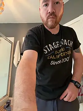 Snapshot of Bluemage710 chatting on December 2025 06:25:02 PM Bluemage710 online show from December 2025 06:25:02 PM