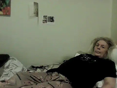 housewife shantie online show from February 2026 04:16:02 AM