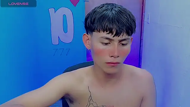 Snapshot of tanjiro_cute chatting on April 2026 04:01:01 AM tanjiro cute online show from April 2026 04:01:01 AM