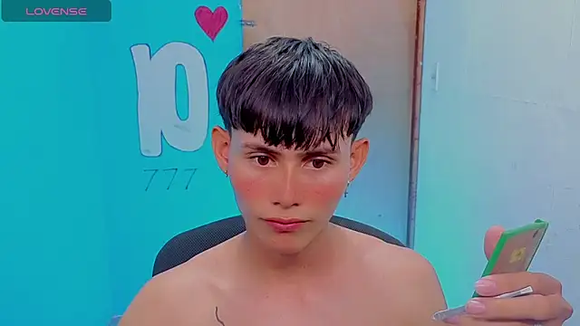 Snapshot of tanjiro_cute chatting on April 2026 02:37:02 AM tanjiro cute online show from April 2026 02:37:02 AM