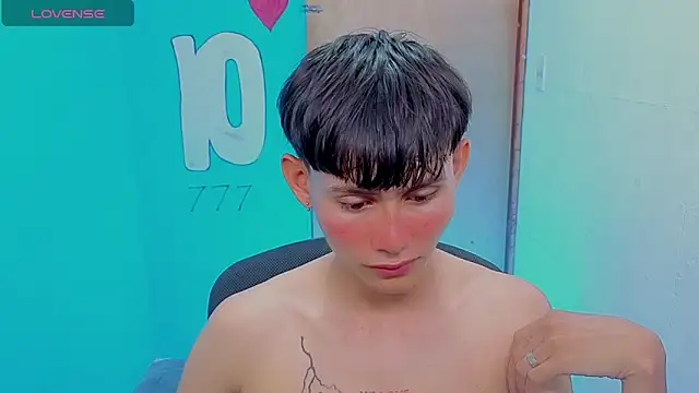 Snapshot of tanjiro_cute chatting on April 2026 02:51:02 AM tanjiro cute online show from April 2026 02:51:02 AM