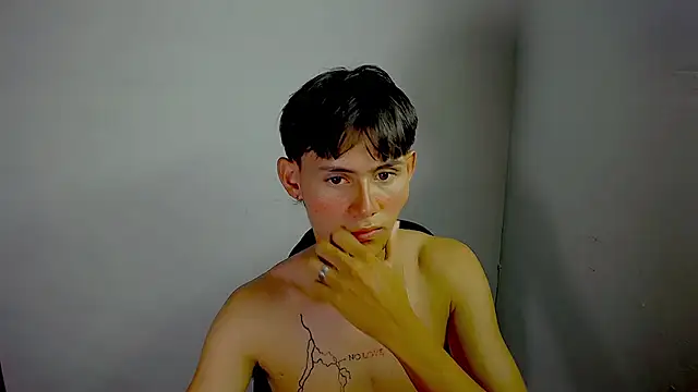 Snapshot of tanjiro_cute chatting on April 2026 08:50:02 PM tanjiro cute online show from April 2026 08:50:02 PM