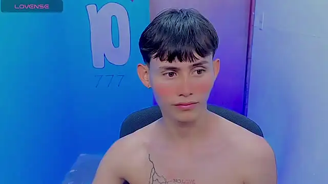 Snapshot of tanjiro_cute chatting on May 2026 02:06:02 AM tanjiro cute online show from May 2026 02:06:02 AM