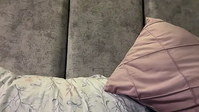 Gabby cruz  online show from December 2024 06:15:02 AM