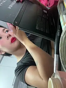 EymiCuper online show from December 2024 12:13:01 PM