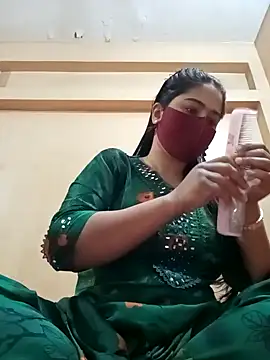 Snapshot of Magical_Girl- chatting on January 2025 03:47:02 AM Magical Girl- online show from January 2025 03:47:02 AM