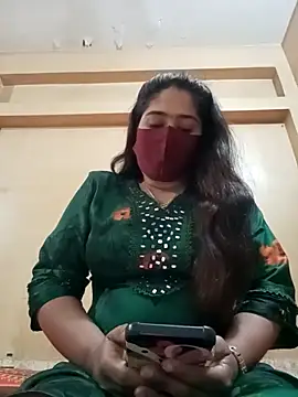 Snapshot of Magical_Girl- chatting on January 2025 06:52:01 AM Magical Girl- online show from January 2025 06:52:01 AM