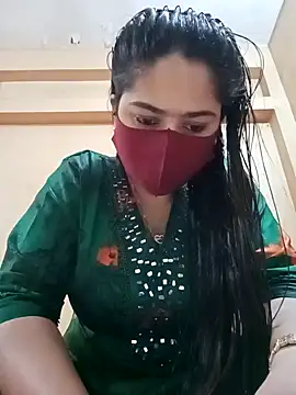 Snapshot of Magical_Girl- chatting on January 2025 03:33:02 AM Magical Girl- online show from January 2025 03:33:02 AM