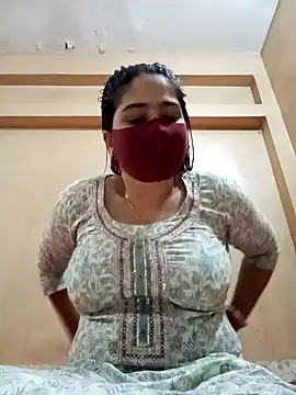 Snapshot of Magical_Girl- chatting on February 2025 03:27:01 AM Magical Girl- online show from February 2025 03:27:01 AM