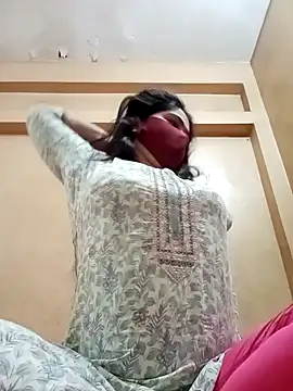 Snapshot of Magical_Girl- chatting on February 2025 06:51:02 AM Magical Girl- online show from February 2025 06:51:02 AM