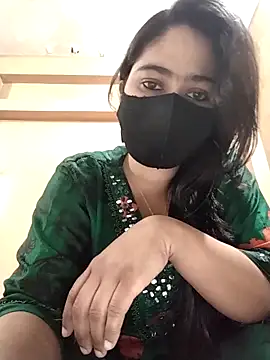 Magical Girl- online show from December 2025 04:06:01 AM