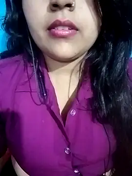Love-Veronica online show from May 2026 12:10:01 PM