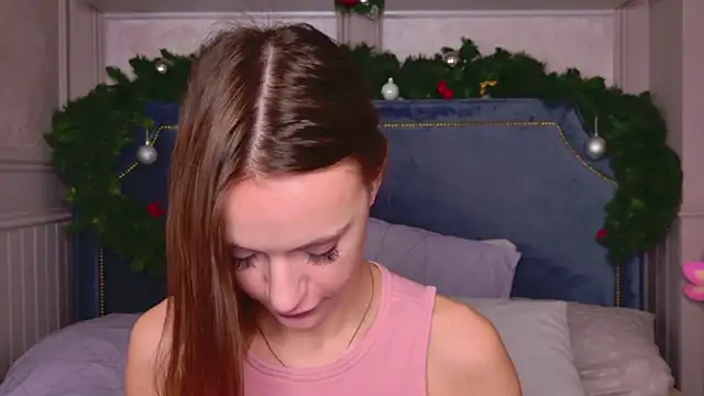 RebeccaMartons online show from January 2025 08:58:02 PM