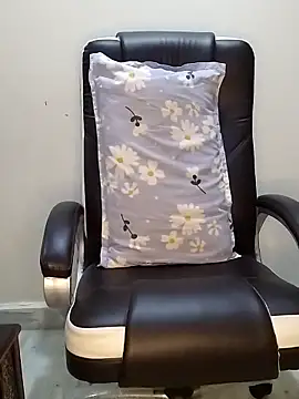 Sexy Radhikaa online show from May 2026 11:02:02 PM