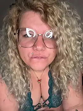 CurvyAnonymousGirl89 online show from January 2025 06:32:02 PM