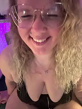 CurvyAnonymousGirl89 online show from March 2026 09:24:02 AM