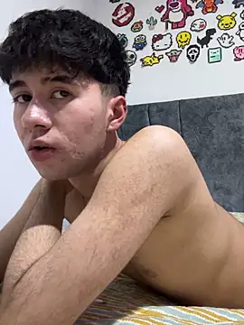 Snapshot of Whike_Dark chatting on February 2026 01:05:02 AM Whike Dark online show from February 2026 01:05:02 AM