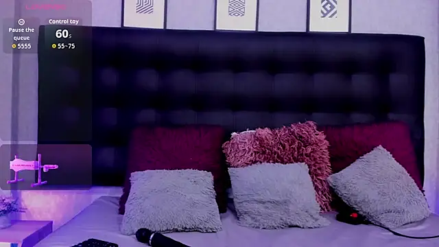 Snapshot of MeleekXXX_ chatting on September 2025 08:08:02 PM MeleekXXX online show from September 2025 08:08:02 PM