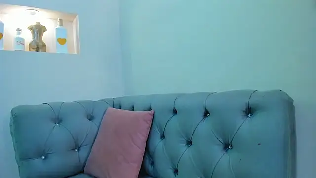 Snapshot of GoddessCarrie chatting on January 2025 05:19:02 AM GoddessCarrie online show from January 2025 05:19:02 AM