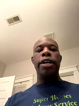 Snapshot of Bignc chatting on October 2025 01:03:02 AM Bignc online show from October 2025 01:03:02 AM