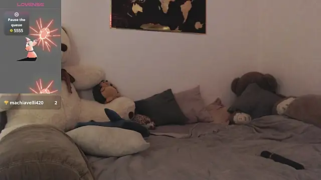 juicy mystery online show from February 2025 08:53:02 PM