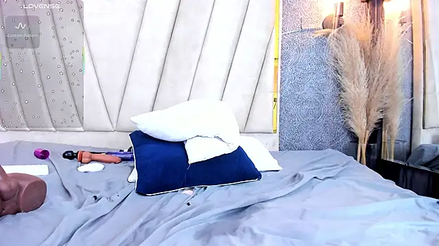 Madison-Diaz online show from February 2025 05:17:02 PM