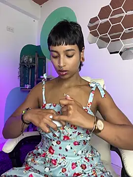 LollaByer online show from September 2025 09:28:02 PM