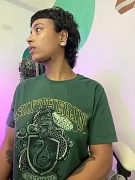 LollaByer online show from November 2025 09:04:02 PM