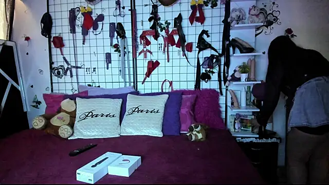 Snapshot of thedream_girls chatting on June 2026 01:03:02 PM thedream girls online show from June 2026 01:03:02 PM