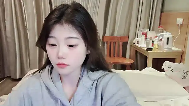 yangyang-1115 online show from February 2025 04:01:02 PM