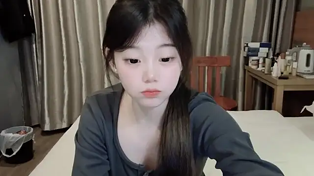 yangyang-1115 online show from February 2025 04:26:02 PM