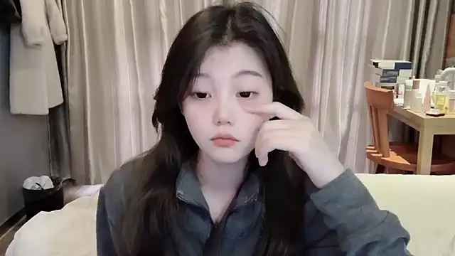 yangyang-1115 online show from February 2025 12:39:02 PM