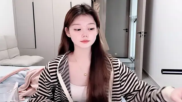 yangyang-1115 online show from October 2025 05:11:02 AM