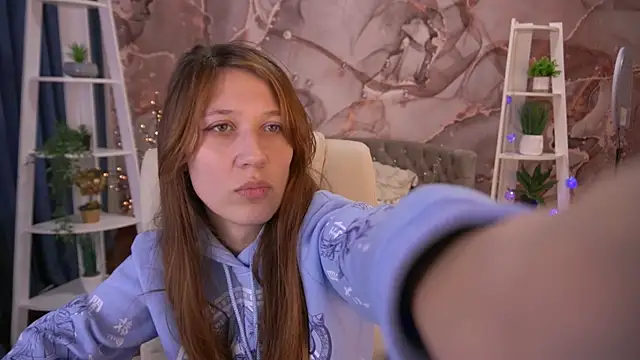 Snapshot of DreamyLinaa chatting on February 2026 07:36:02 AM DreamyLinaa online show from February 2026 07:36:02 AM