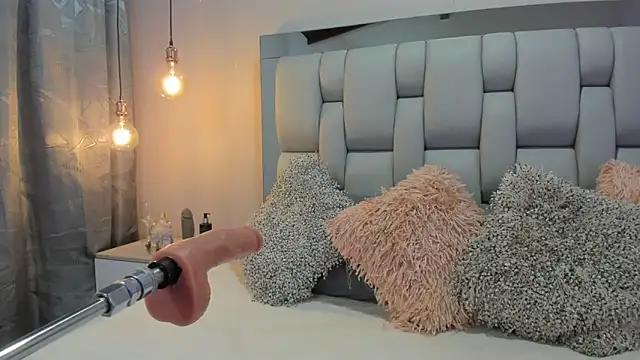 AshleyHill2 online show from October 2025 03:51:02 AM