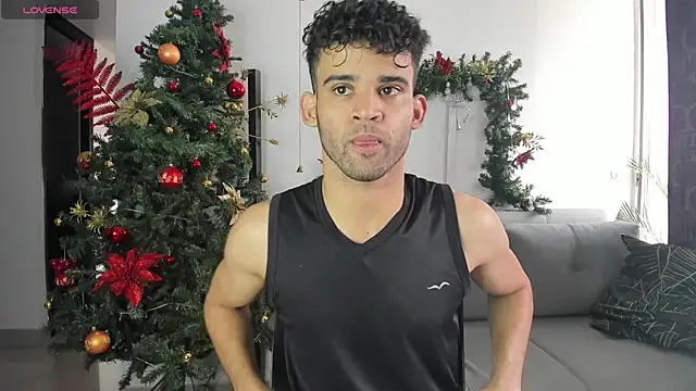 andrewChris  online show from December 2024 04:04:01 PM