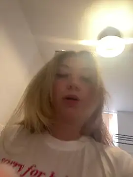 badlills201 online show from April 2026 01:09:02 PM