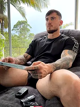 DimitriSullivan  online show from October 2025 05:53:01 PM