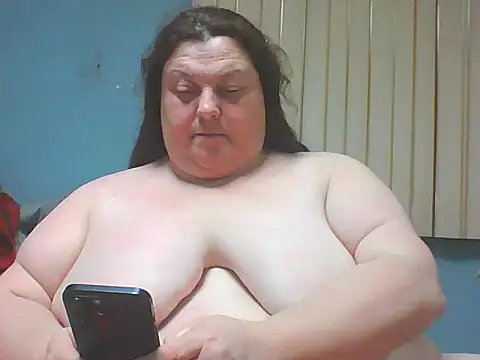 Honeybee2025 online show from February 2025 10:43:02 PM