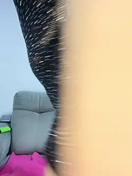 Leyna Kenet online show from February 2025 04:42:02 AM