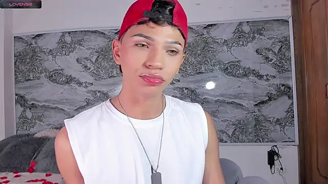 im sebaslopez online show from February 2025 04:15:01 AM