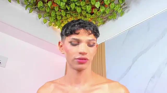 im sebaslopez online show from May 2026 01:02:04 AM