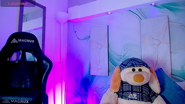 Aniie Doll online show from April 2026 08:24:02 PM