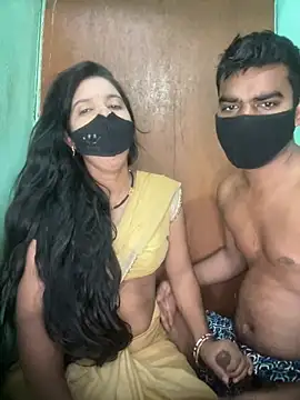 Suhani512 online show from May 2026 11:23:02 PM